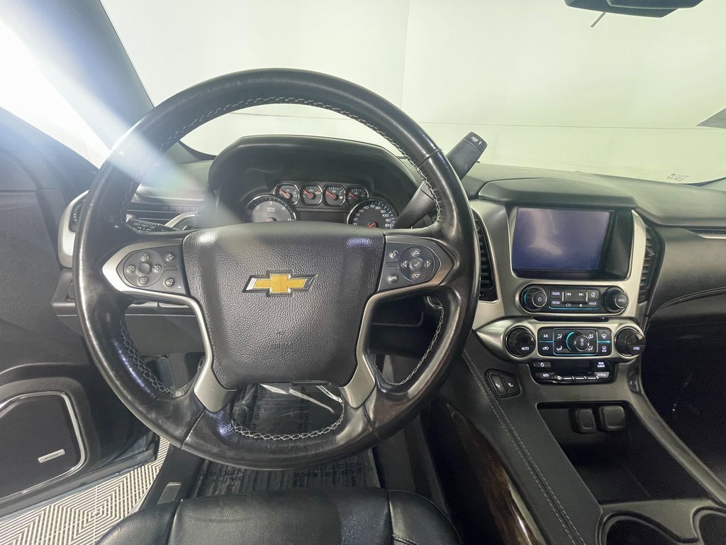 Used 2020 Chevrolet Suburban LT w/ RST Edition image 15