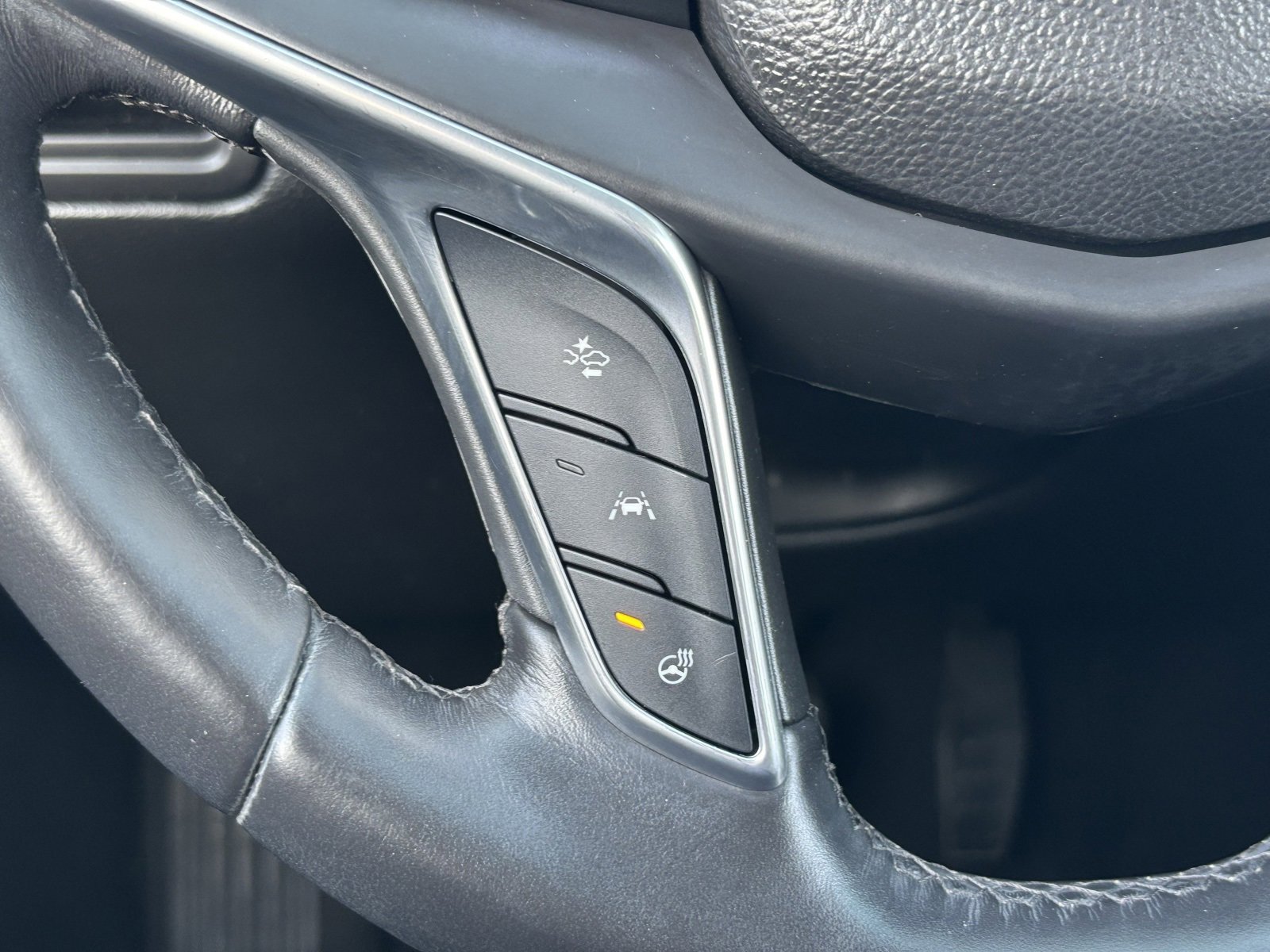 Used 2017 Cadillac XT5 Luxury w/ Driver Awareness Package image 23