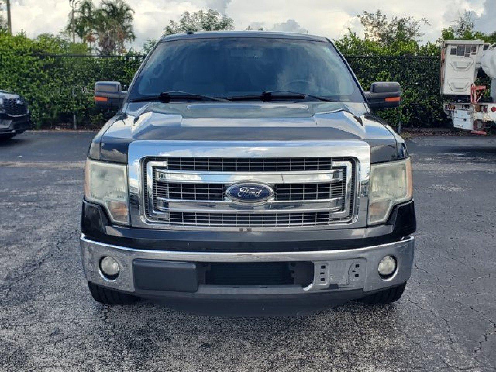 Used 2013 Ford F150 XLT w/ Luxury Equipment Group RWD image 2