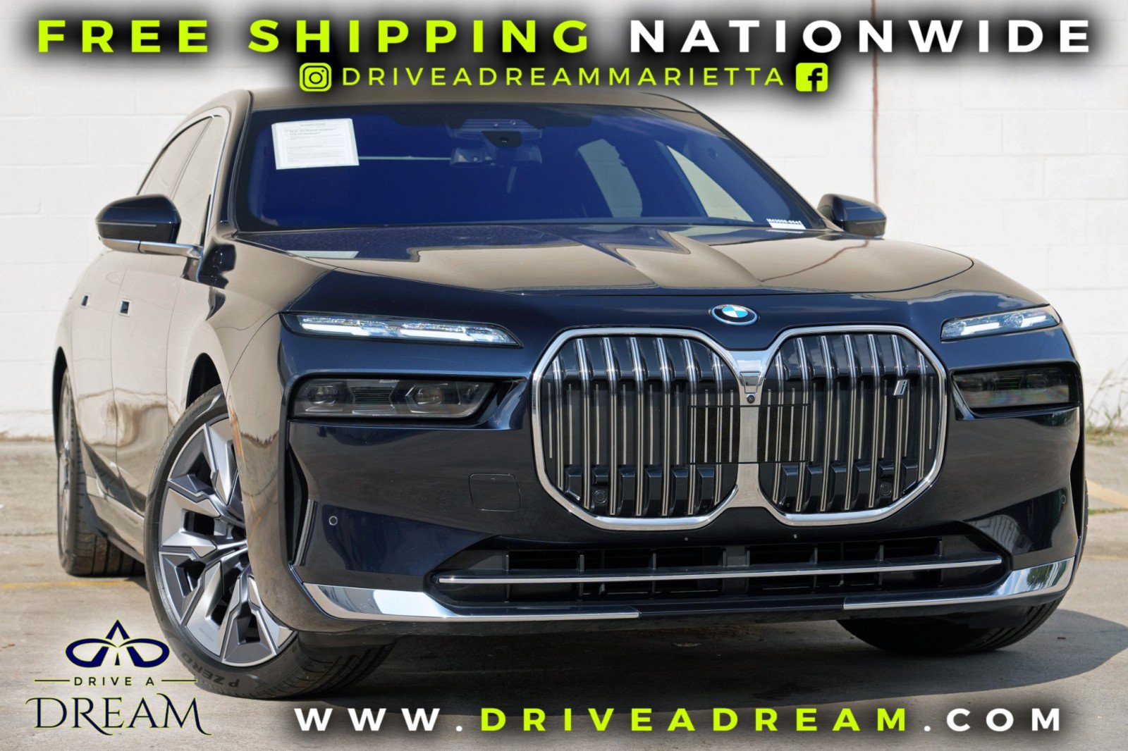 Used 2023 BMW i7 xDrive60 w/ Executive Package 2 AWD/4WD image 2
