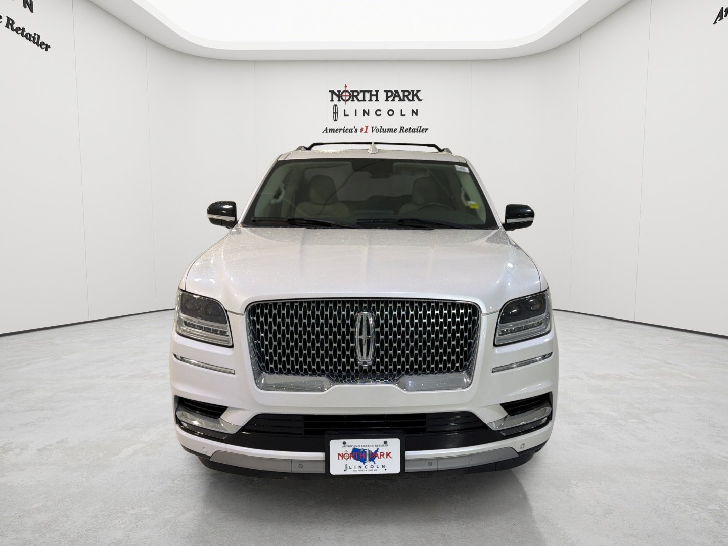 Used 2019 Lincoln Navigator Select w/ Cargo Package AWD/4WD image 19