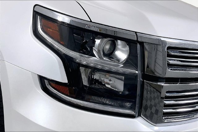 Used 2017 Chevrolet Tahoe Premier AWD/4WD image 30