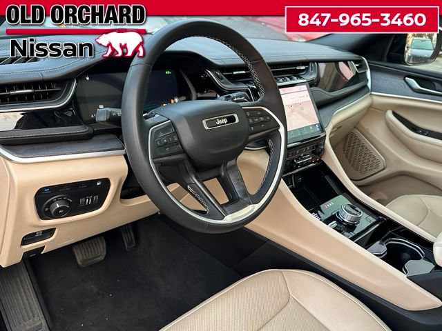 Used 2022 Jeep Grand Cherokee Limited 4xe w/ Luxury Tech Group II AWD/4WD image 14