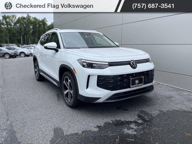 New 2025 Volkswagen Tiguan SE image 24