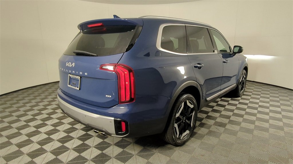 Used 2024 Kia Telluride S w/ S Sunroof Package image 5