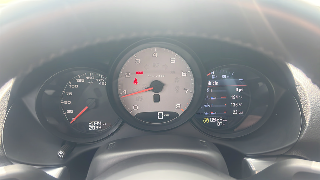 Certified 2025 Porsche 718 Cayman S RWD image 28