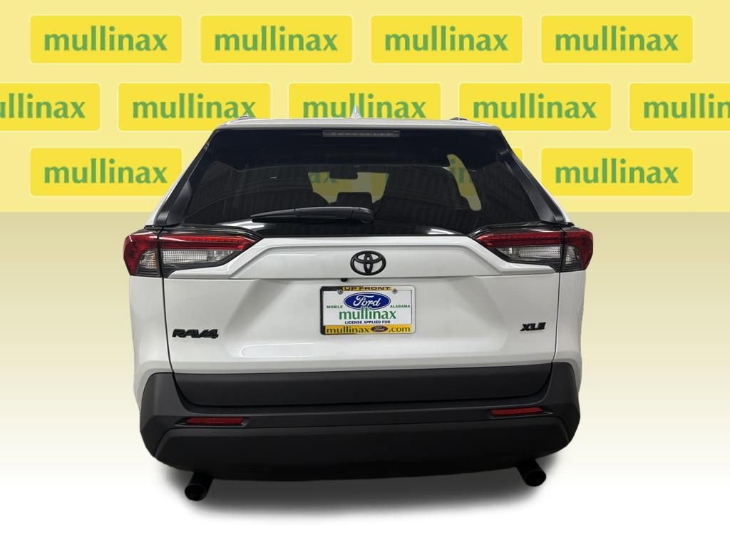 Used 2025 Toyota RAV4 XLE Premium image 7