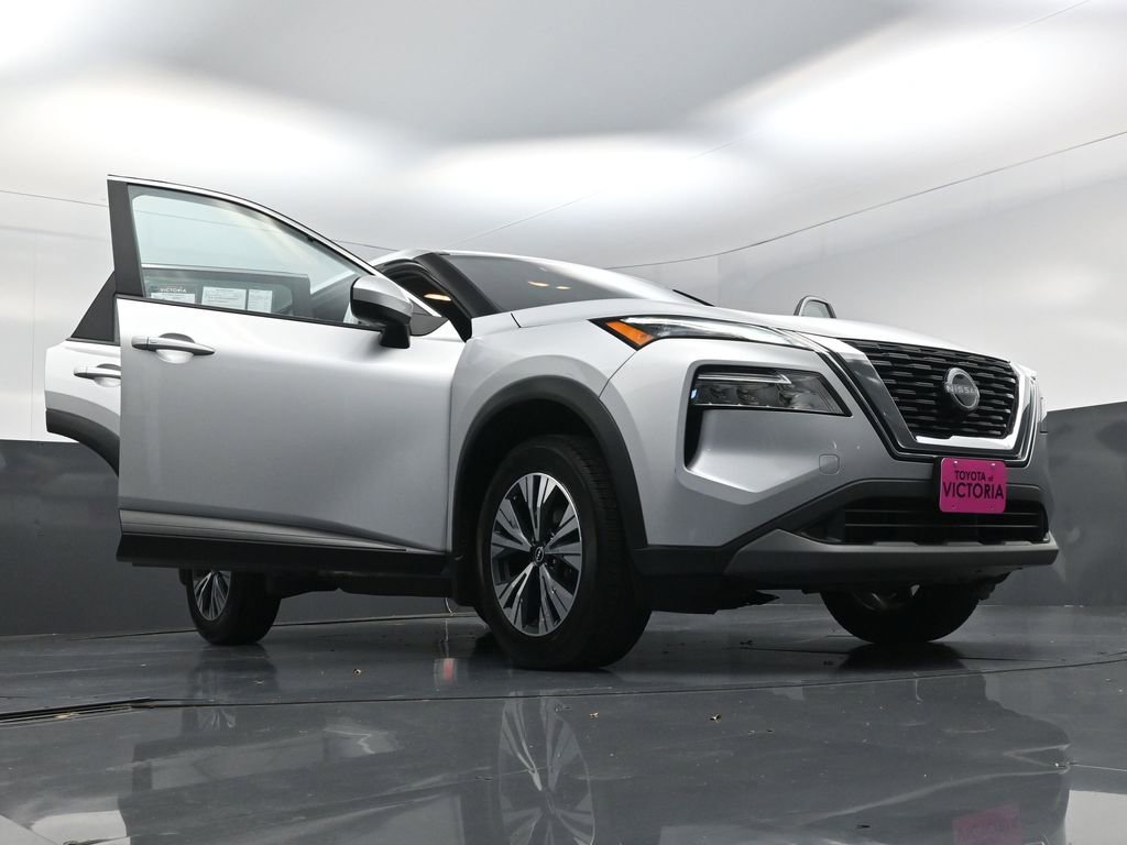 Used 2023 Nissan Rogue SV image 23