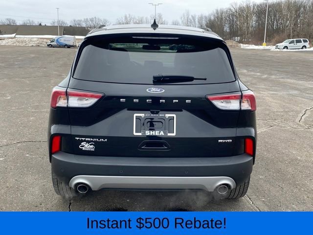 Used 2022 Ford Escape Titanium image 5