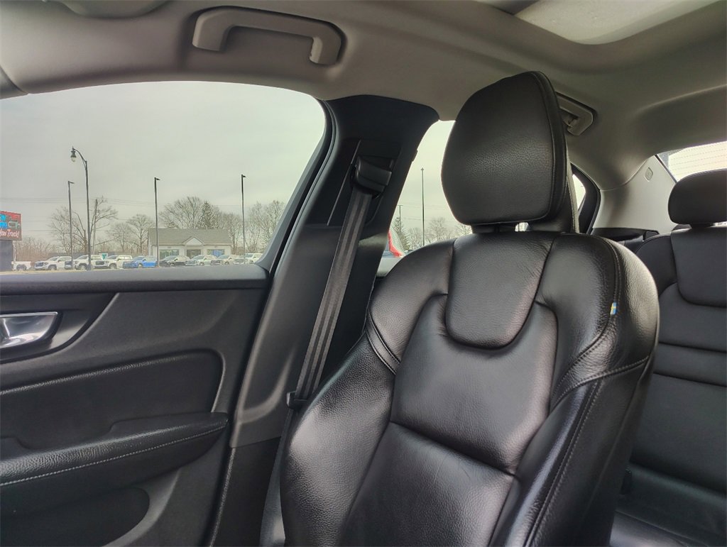 Certified 2022 Volvo S60 B5 Inscription image 24