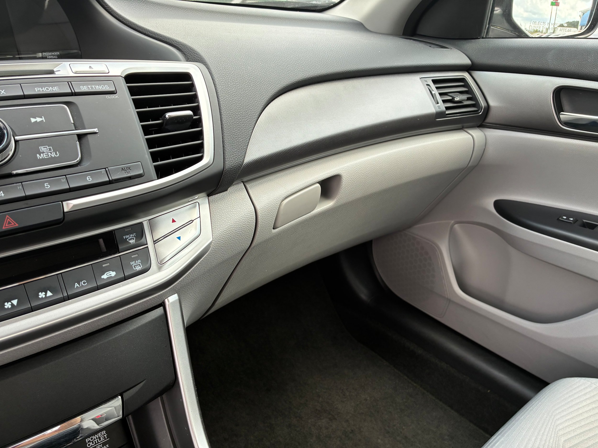 Used 2015 Honda Accord LX image 16