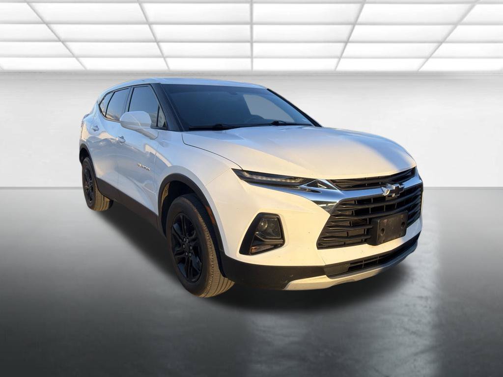 Used 2021 Chevrolet Blazer LT w/ LPO, Cargo Package FWD image 1