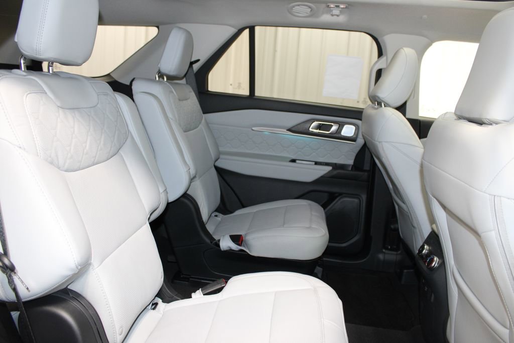 New 2026 Ford Explorer Platinum AWD/4WD image 32