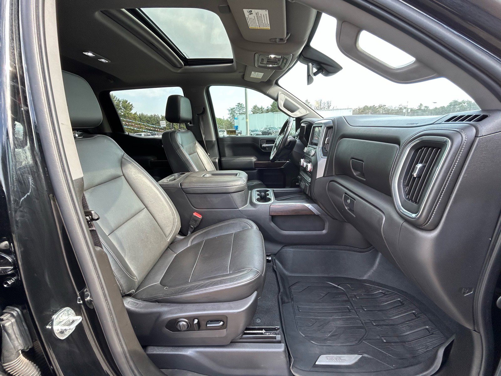 Used 2020 GMC Sierra 1500 SLT w/ SLT Premium Plus Package AWD/4WD image 8