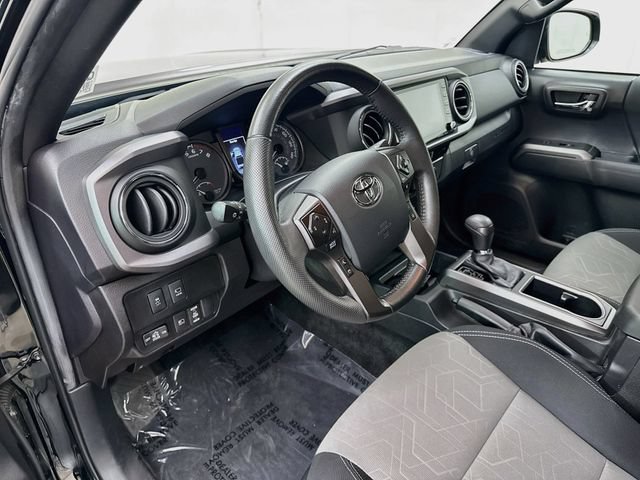 Used 2023 Toyota Tacoma TRD Off-Road w/ Advanced Technology Package AWD/4WD image 9