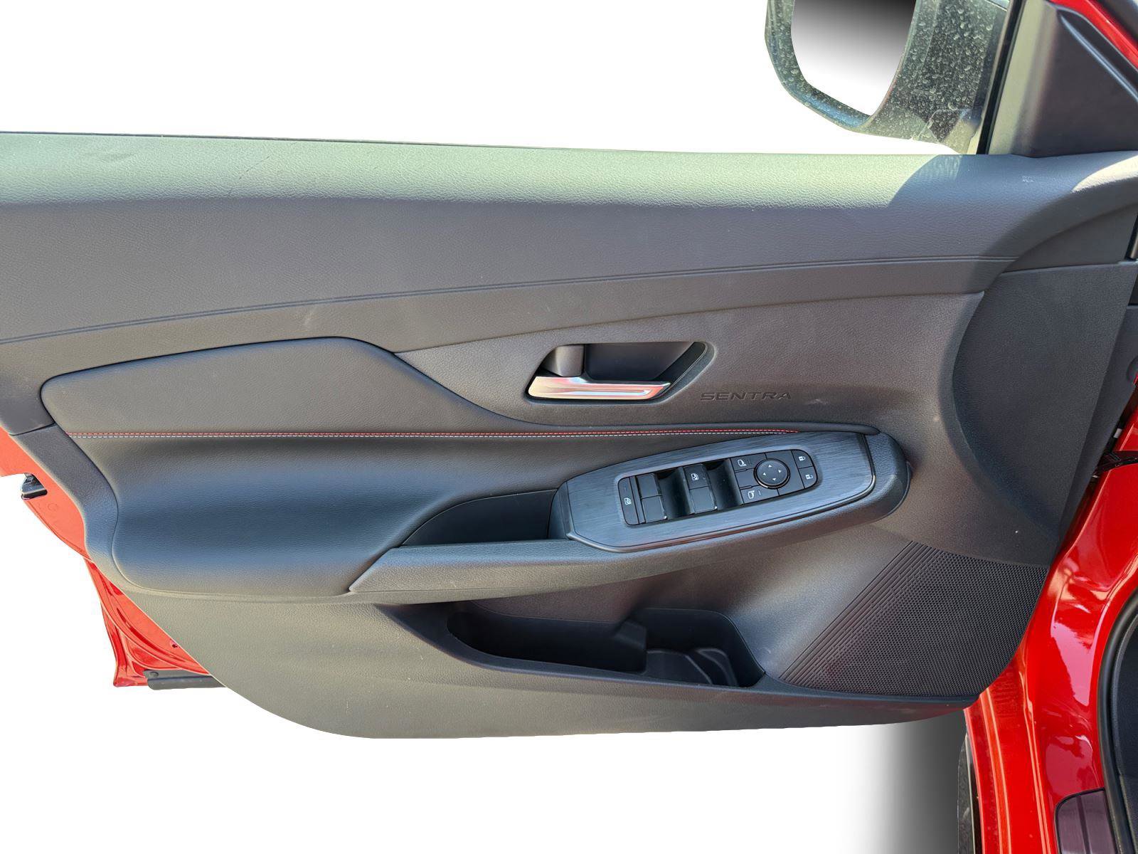 New 2026 Nissan Sentra SR FWD image 9