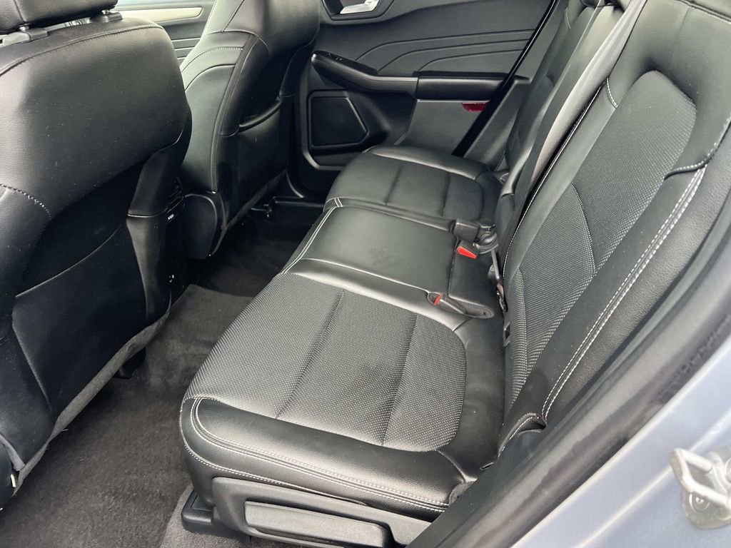 Used 2022 Ford Escape SEL w/ Class II Trailer Tow Package image 9