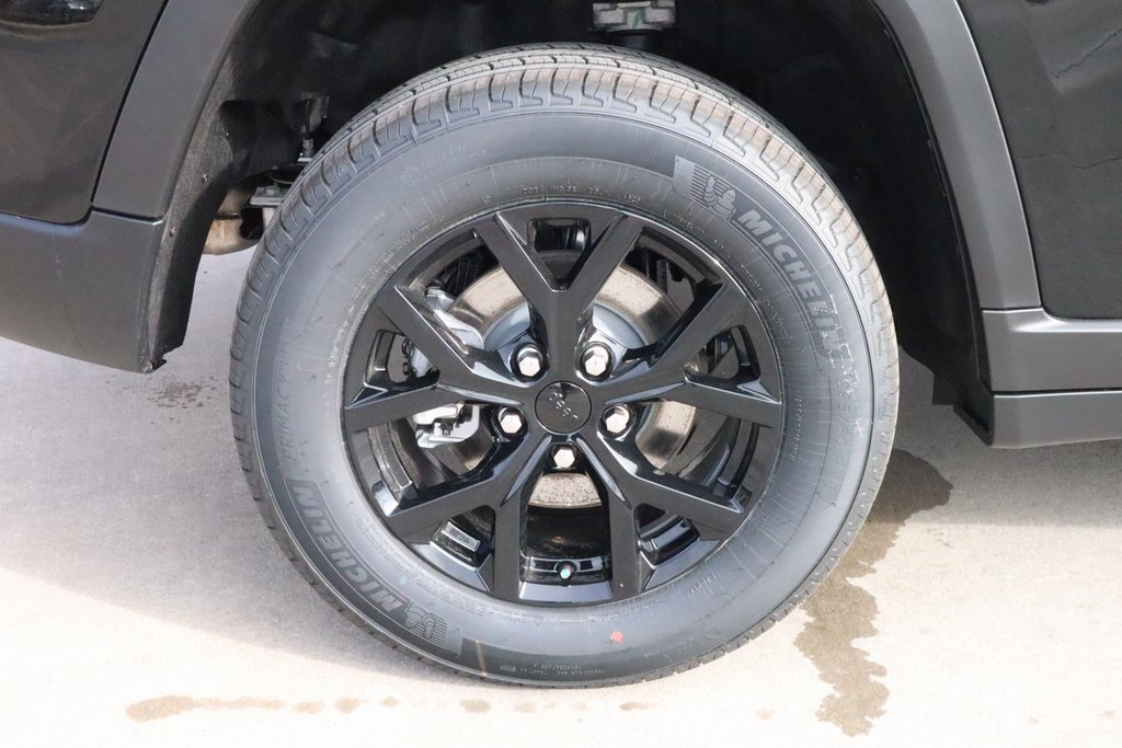 New 2026 Jeep Grand Cherokee Laredo image 19