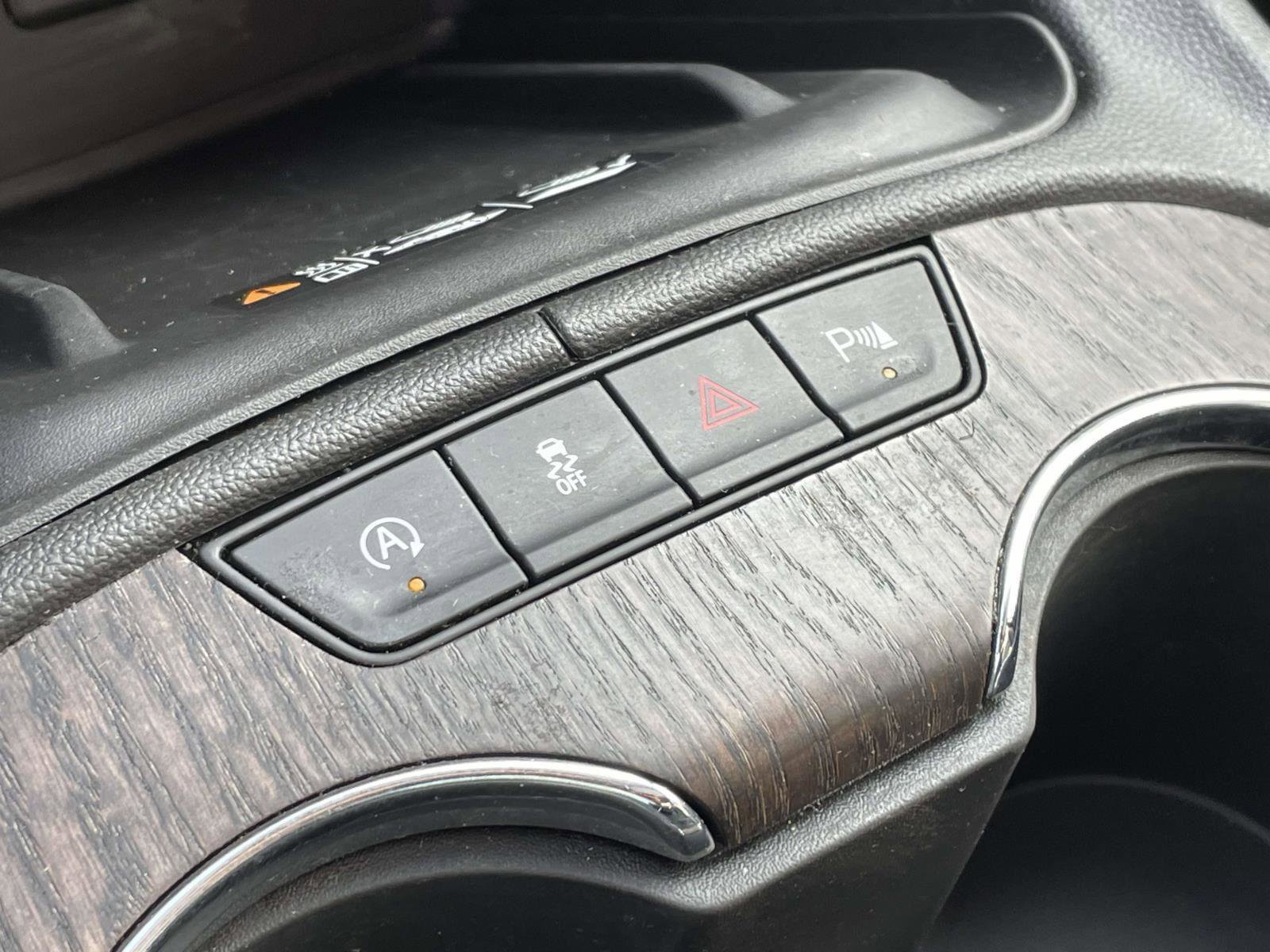 Used 2023 GMC Acadia Denali w/ Denali Technology Package FWD image 28