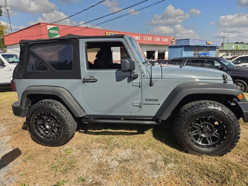 Used 2015 Jeep Wrangler Sport w/ Quick Order Package 23S AWD/4WD image 9