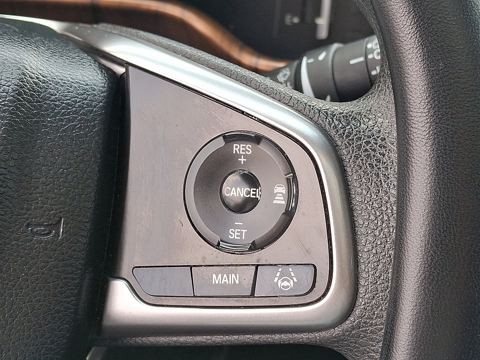 Used 2018 Honda CR-V EX image 23
