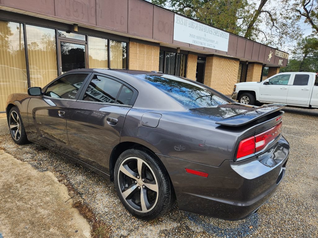 Used 2014 Dodge Charger R/T RWD image 5