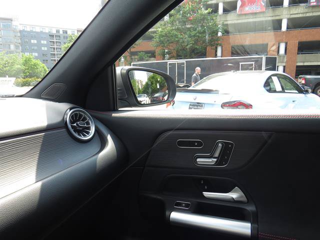 Certified 2023 Mercedes-Benz GLA 250 4MATIC image 16