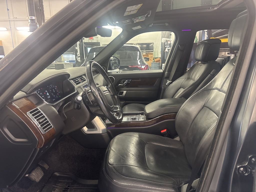 Used 2019 Land Rover Range Rover Long Wheelbase Supercharged AWD/4WD image 10