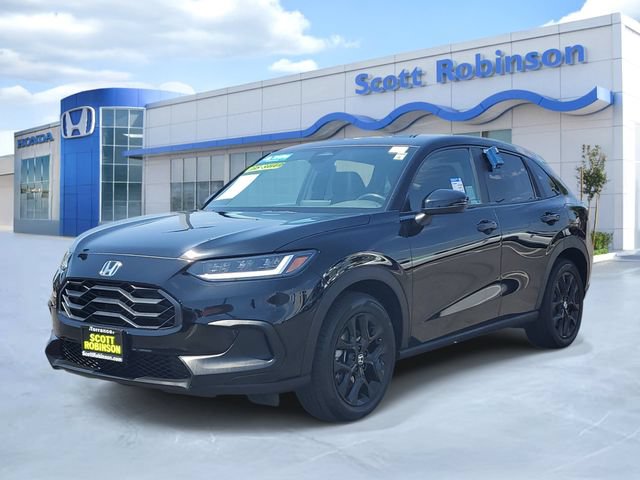 Certified 2024 Honda HR-V Sport image 2