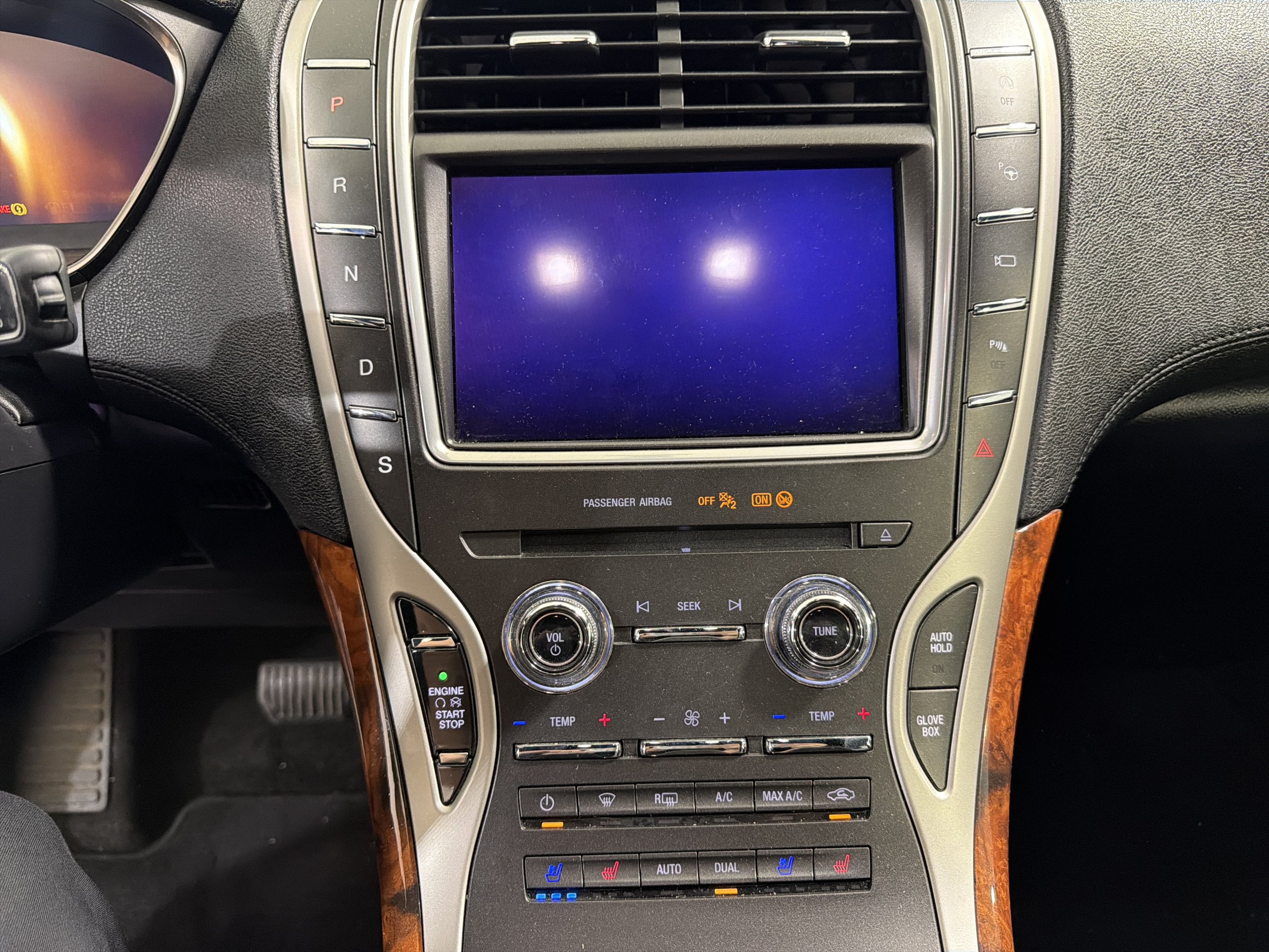 Used 2020 Lincoln Nautilus Reserve AWD/4WD image 16