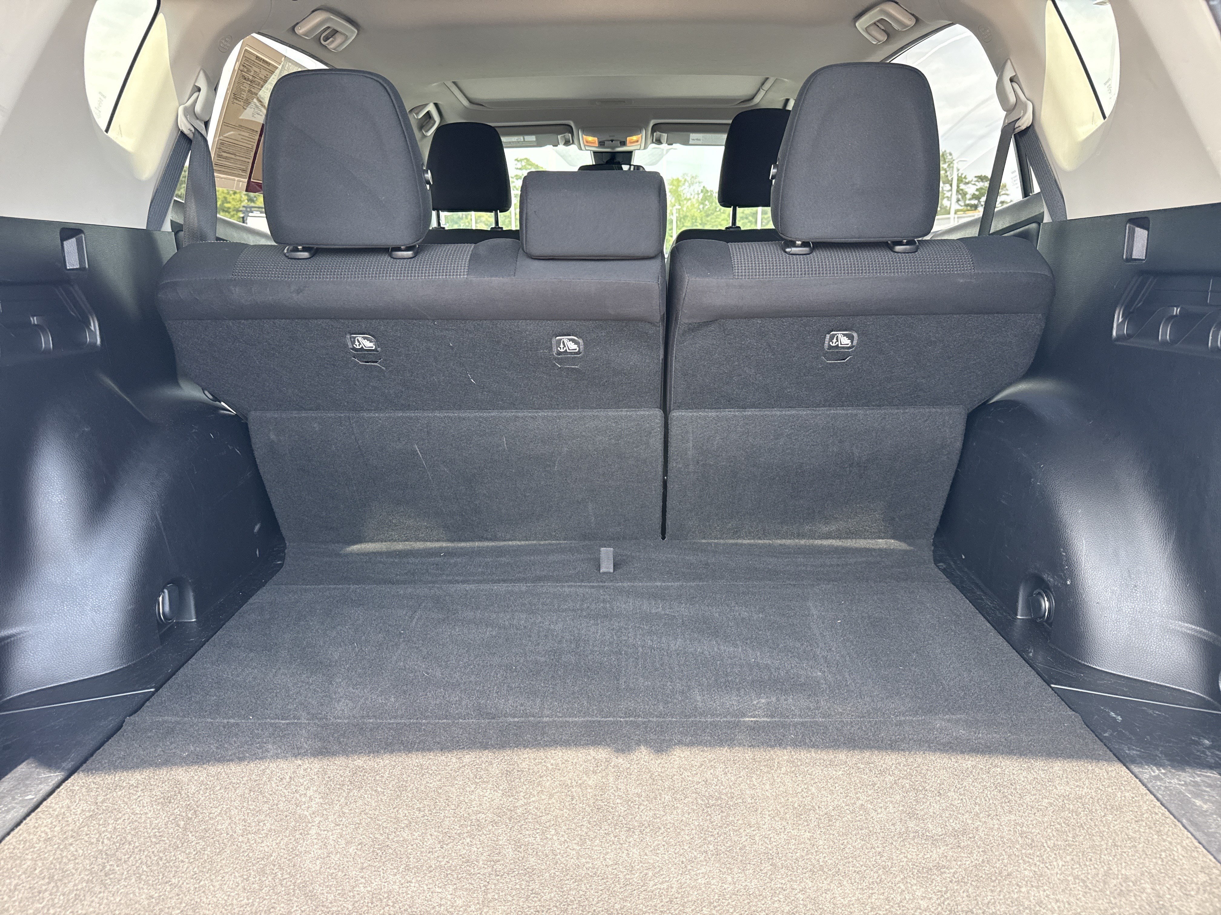 Used 2017 Toyota RAV4 XLE FWD image 31