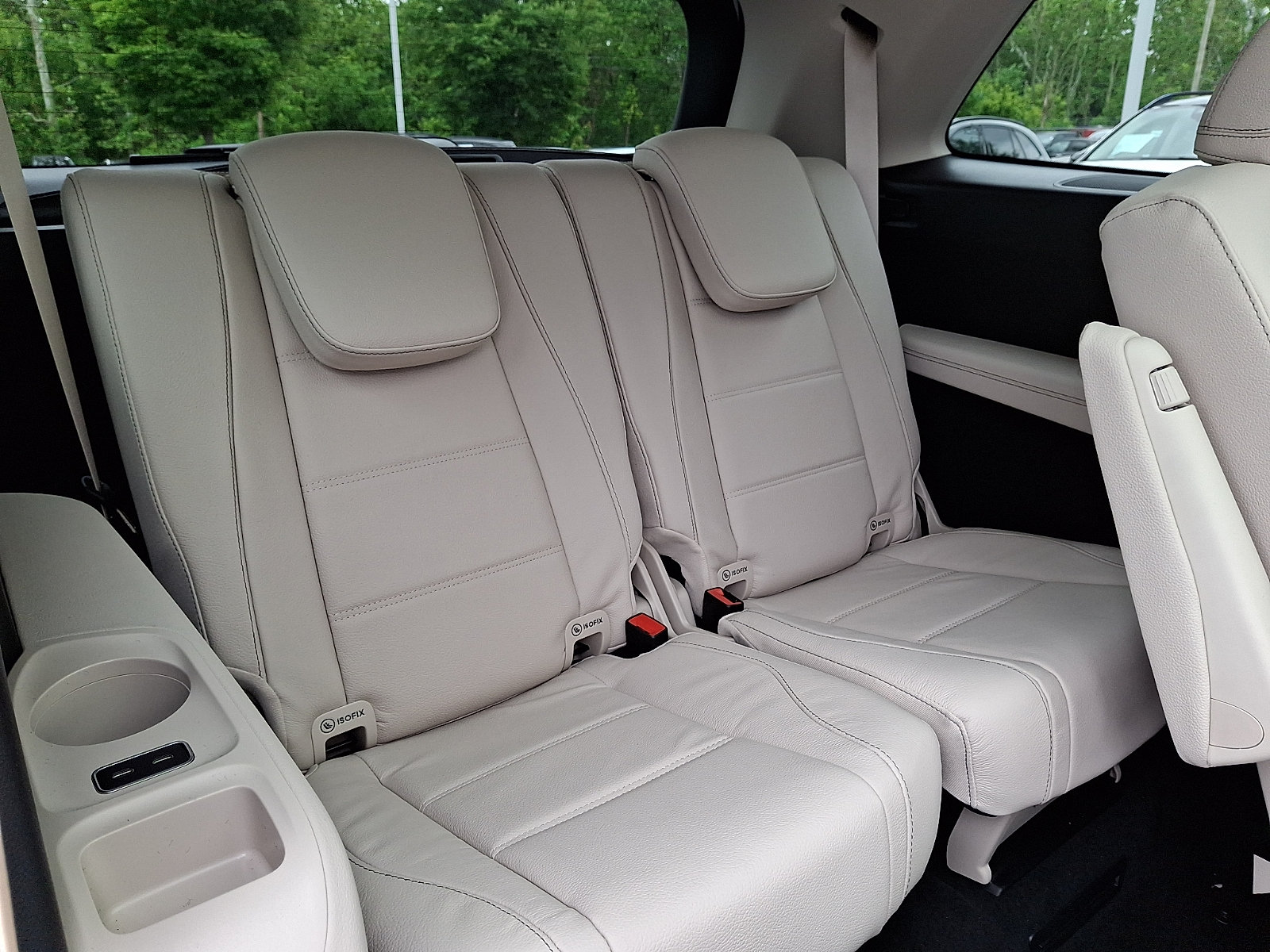 New 2026 Mercedes-Benz GLS 450 4MATIC image 9