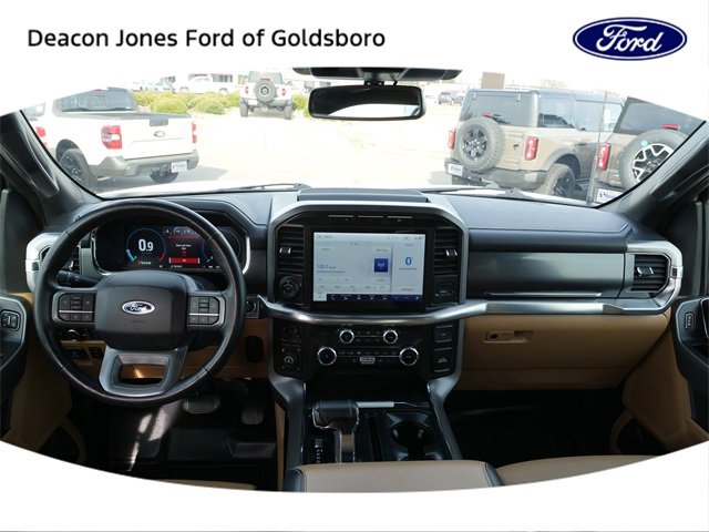 Used 2022 Ford F150 Lariat w/ Trailer Tow Package image 19