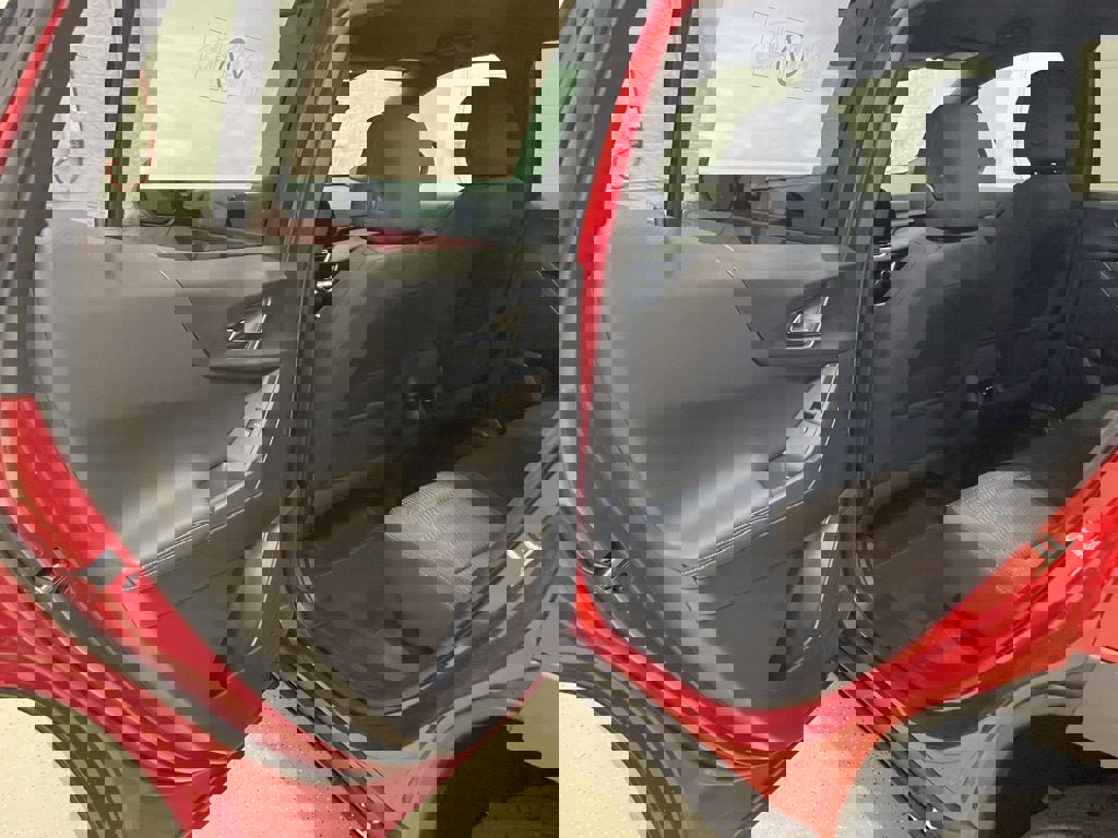 New 2026 Chevrolet Equinox LT w/ Safety and Technology Package image 28