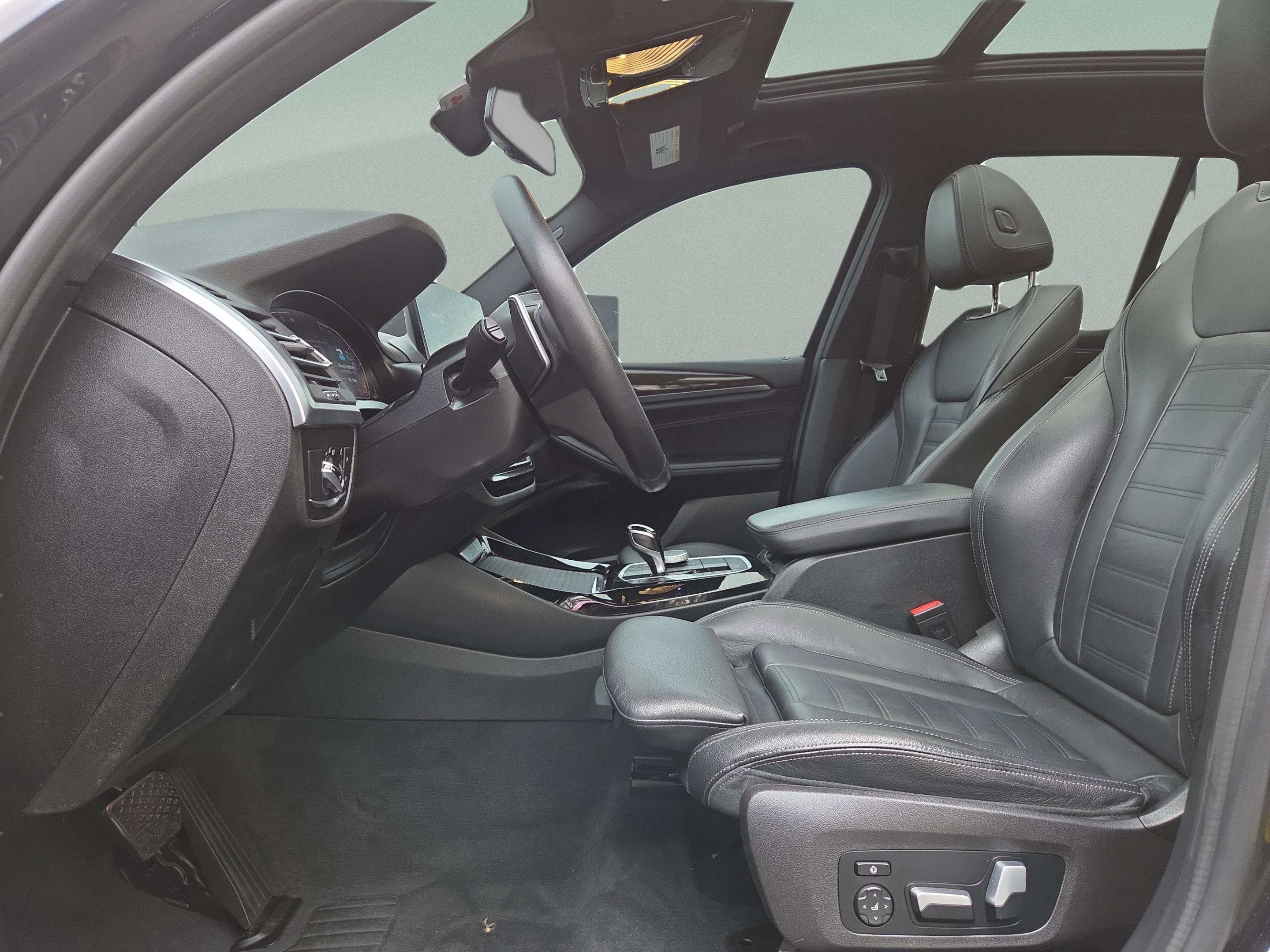 Used 2022 BMW X3 xDrive30i w/ Premium Package 2 image 24