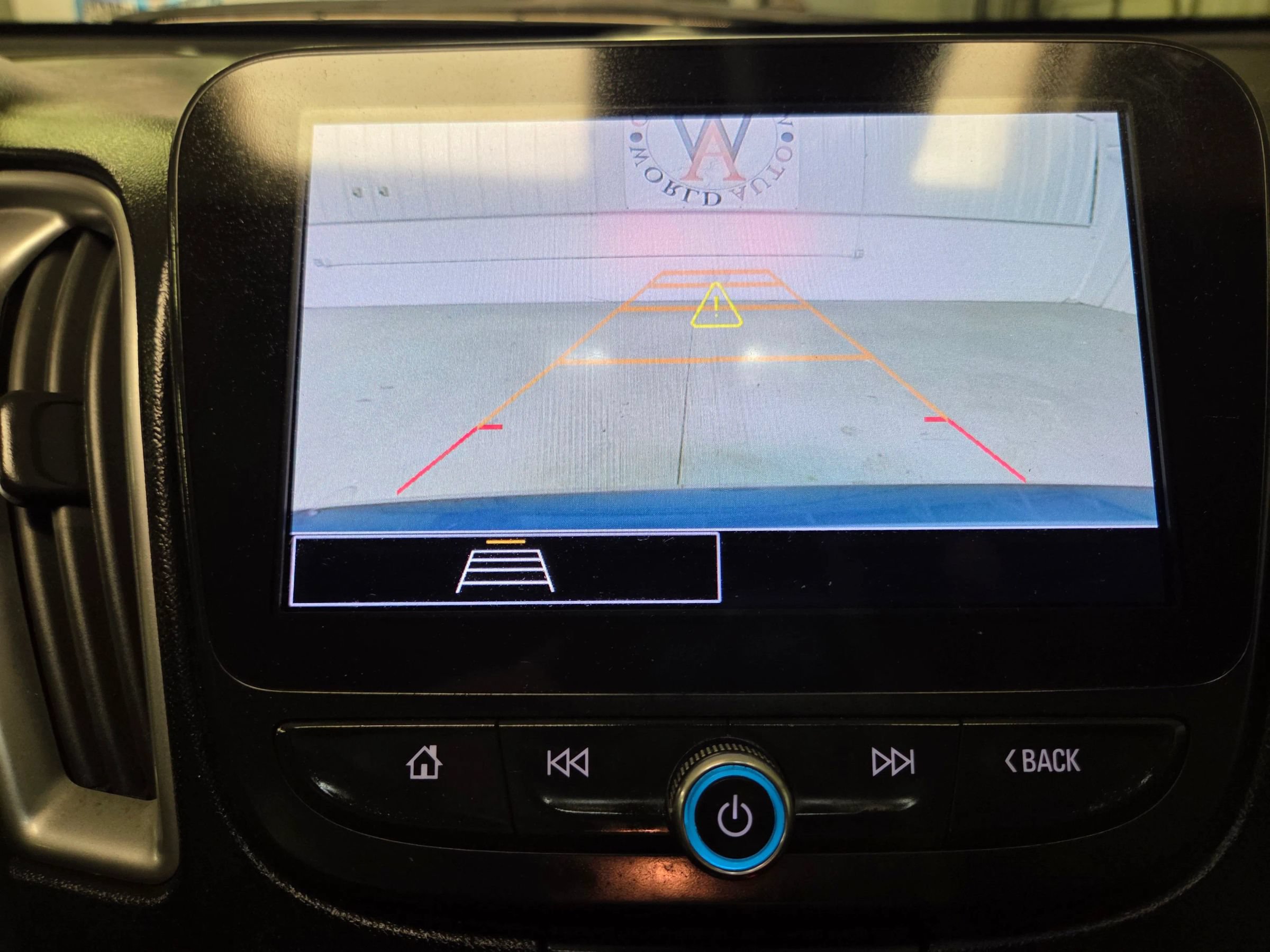 Used 2024 Chevrolet Malibu LS FWD image 27