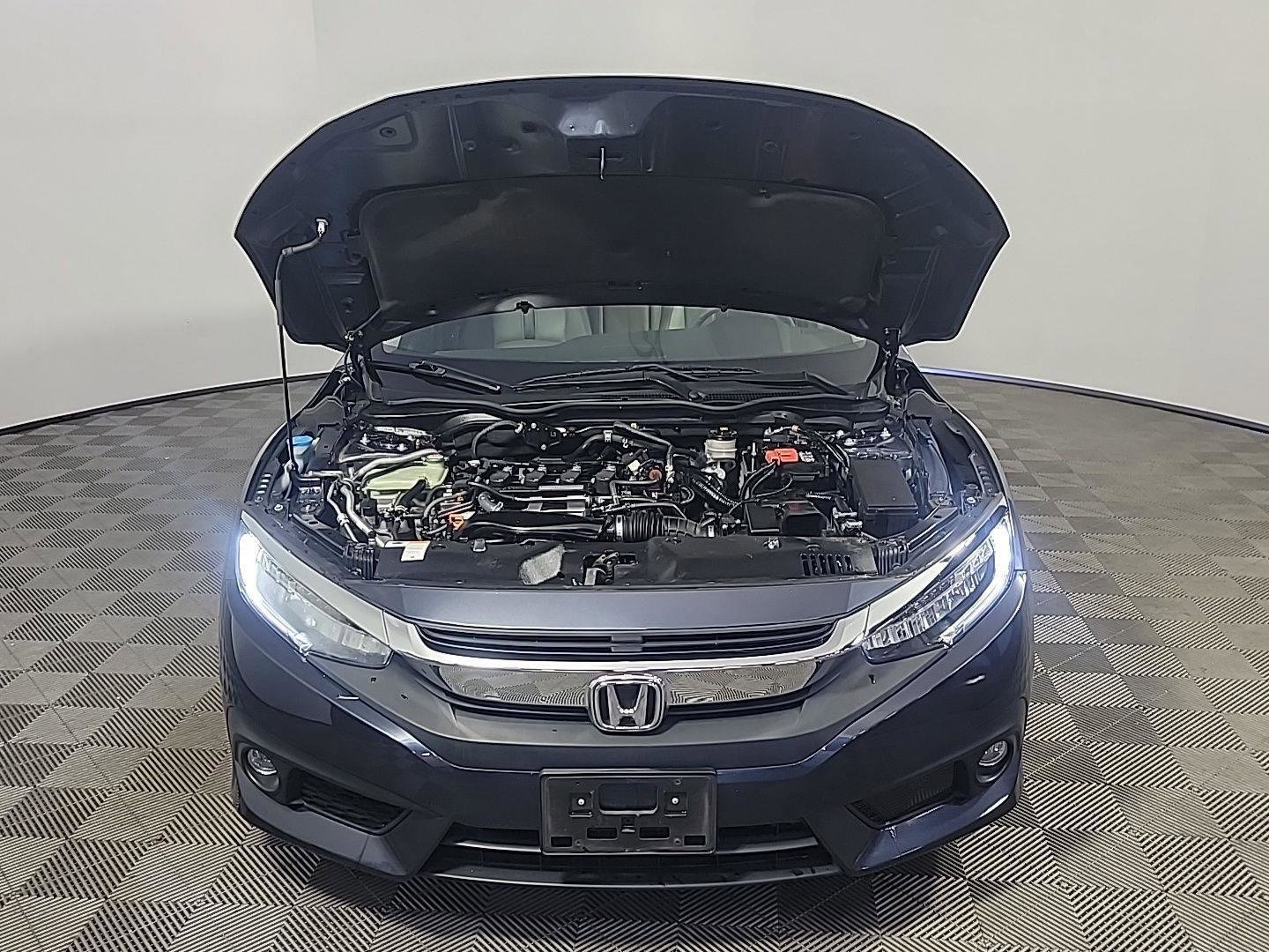 Certified 2018 Honda Civic Touring image 13