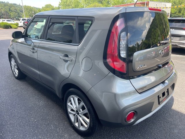 Used 2019 Kia Soul + image 11