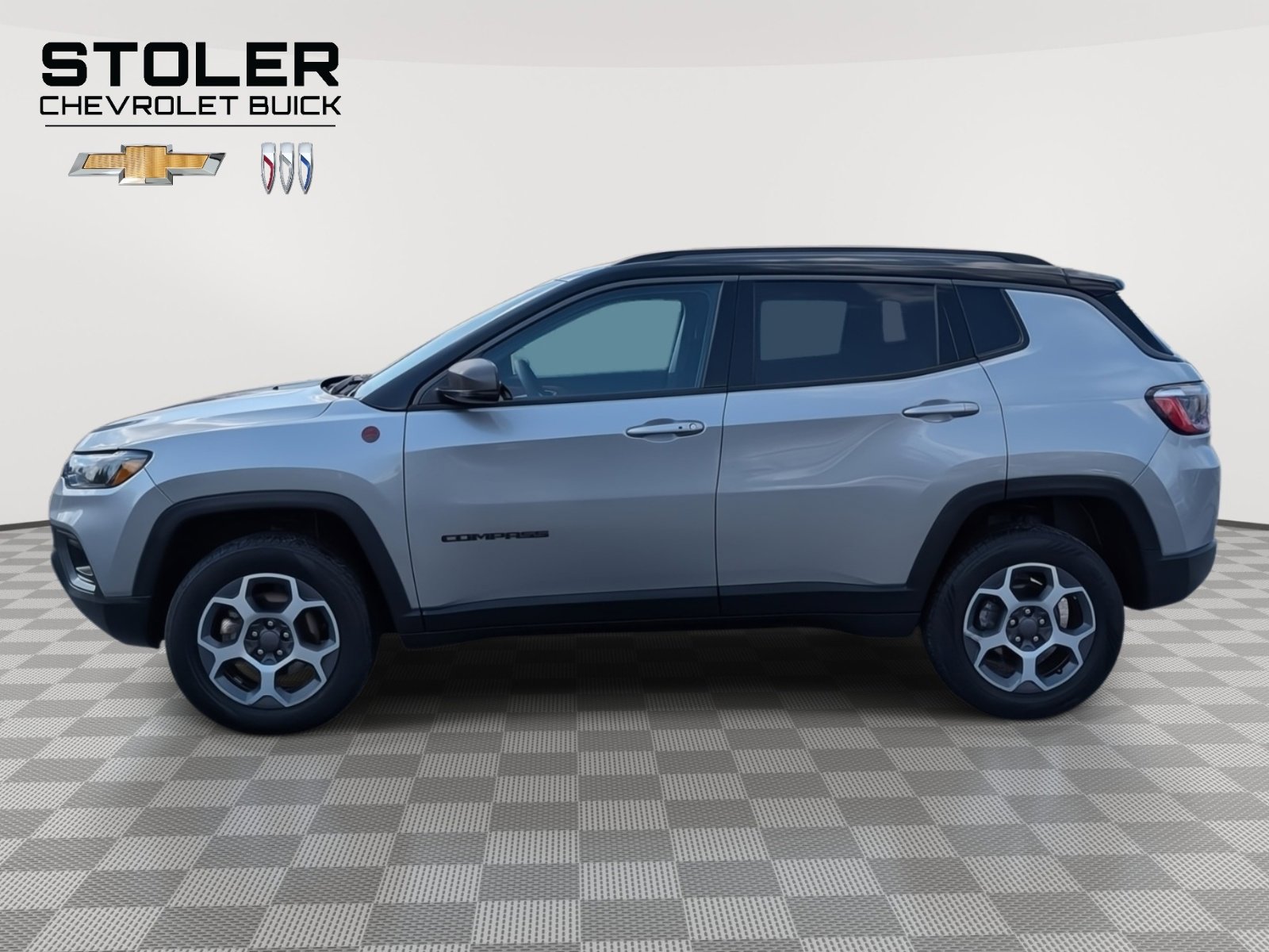 Used 2022 Jeep Compass Trailhawk image 2