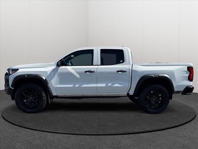Certified 2023 Chevrolet Colorado Trail Boss w/ Technology Package AWD/4WD image 2