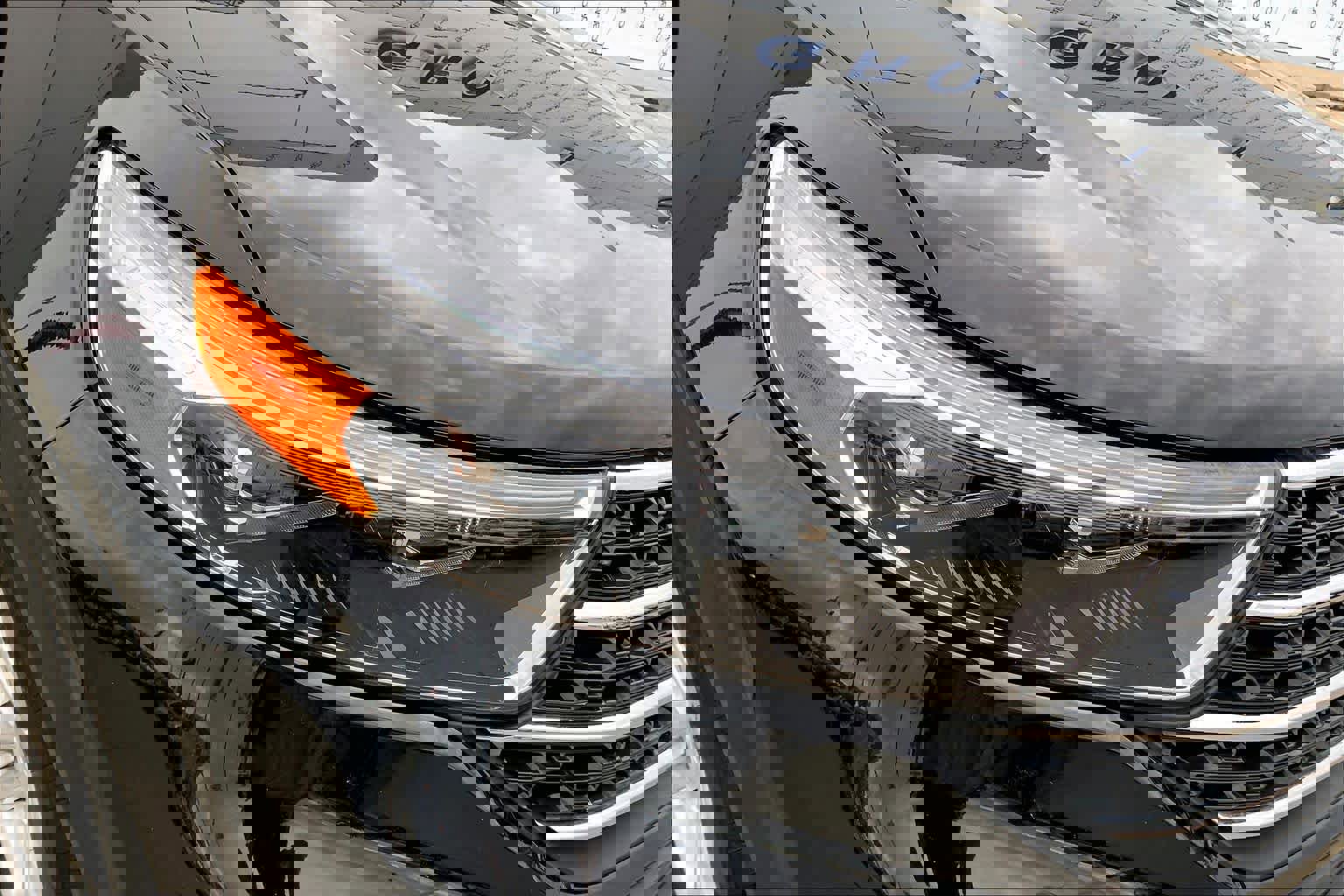 Used 2024 Ford Explorer XLT RWD image 28