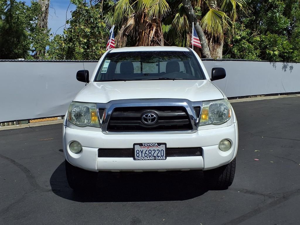 Used 2005 Toyota Tacoma PreRunner image 2