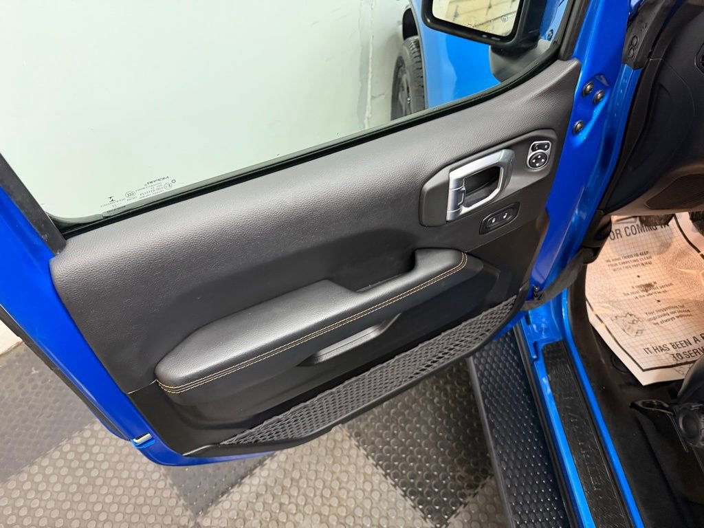 Used 2022 Jeep Wrangler Unlimited Sahara image 25