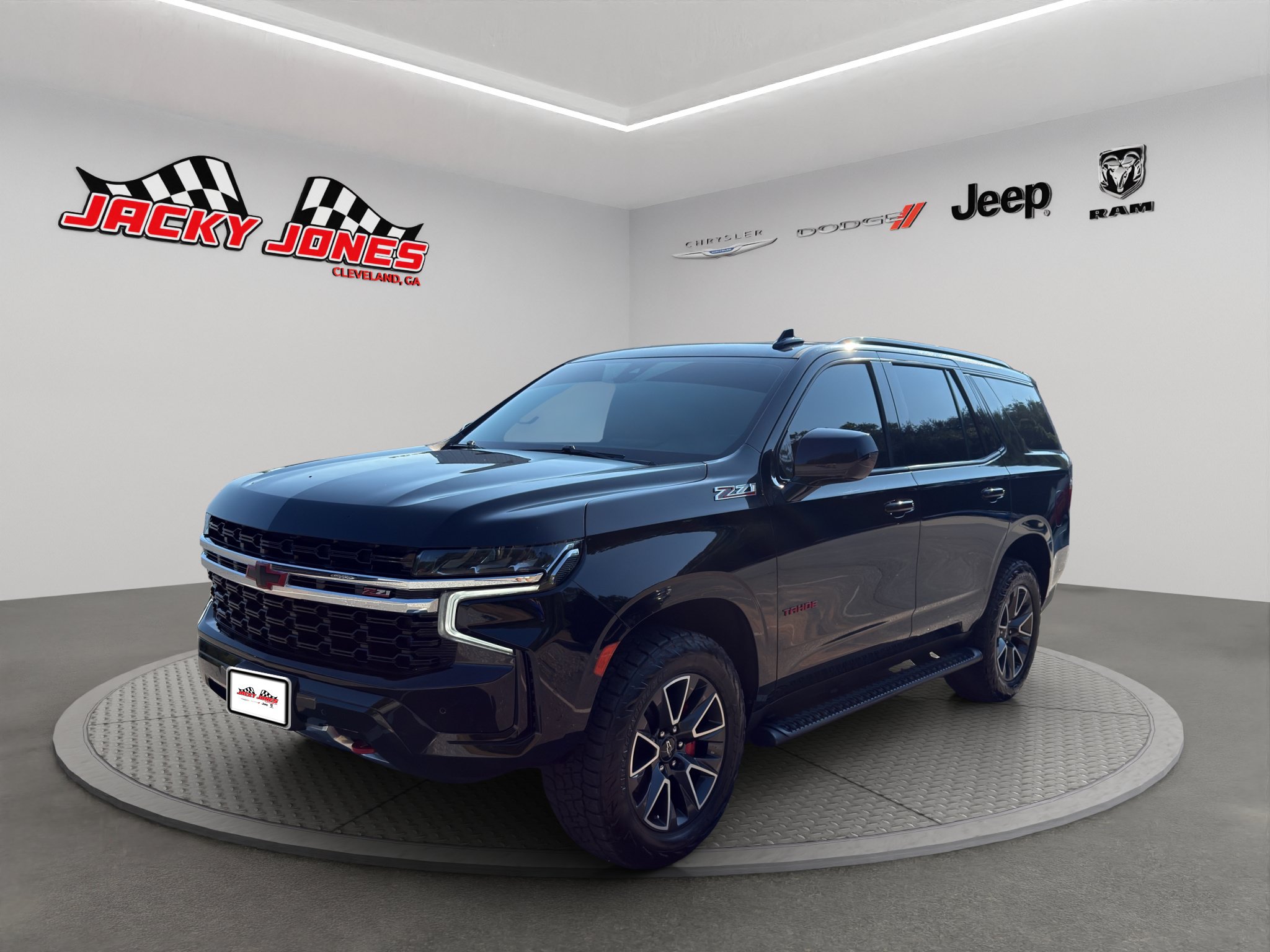 Used 2022 Chevrolet Tahoe Z71 AWD/4WD image 2