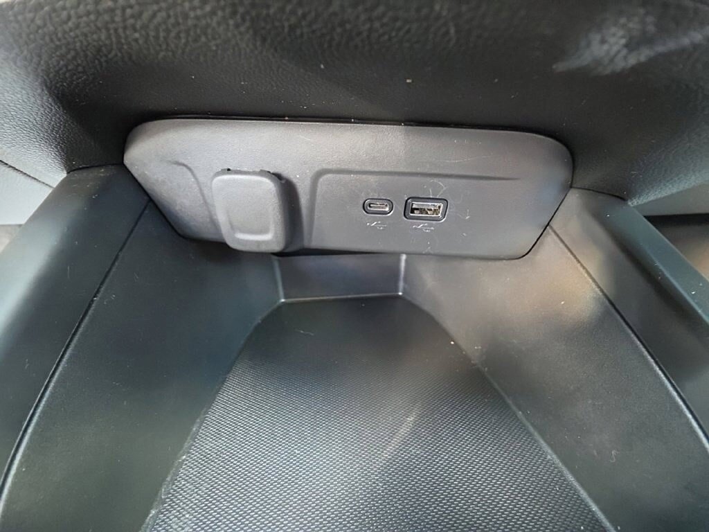 Used 2025 Chevrolet Trax LS w/ LS Convenience Package FWD image 18