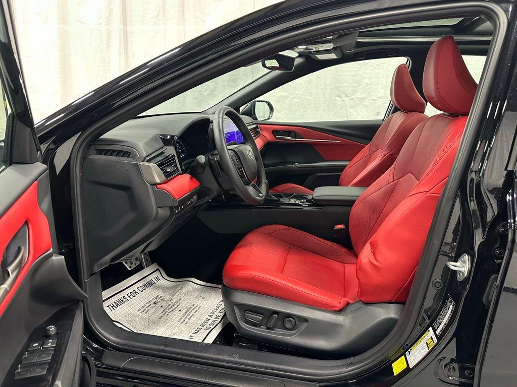 Used 2025 Toyota Camry XSE image 10