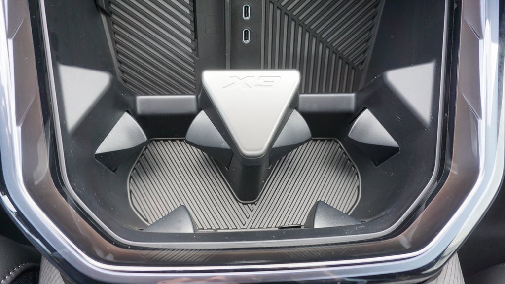 Used 2026 BMW X3 xDrive30 w/ Convenience Package image 16