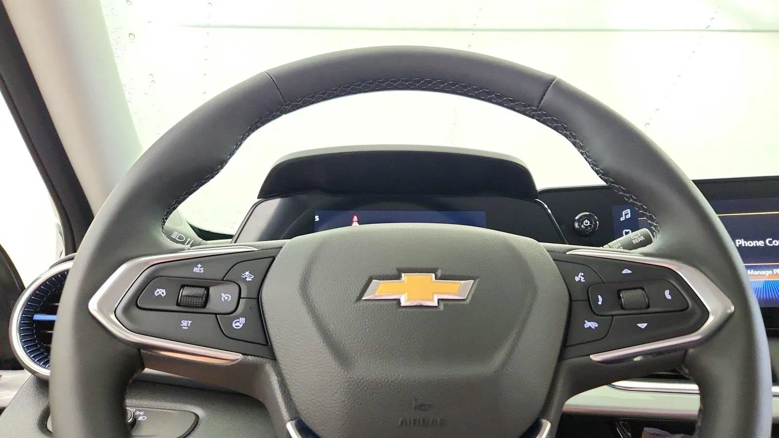 New 2026 Chevrolet Trax LT w/ Driver Confidence Package FWD image 18