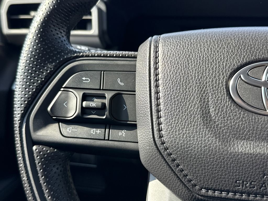 Used 2025 Toyota Tacoma SR5 image 28