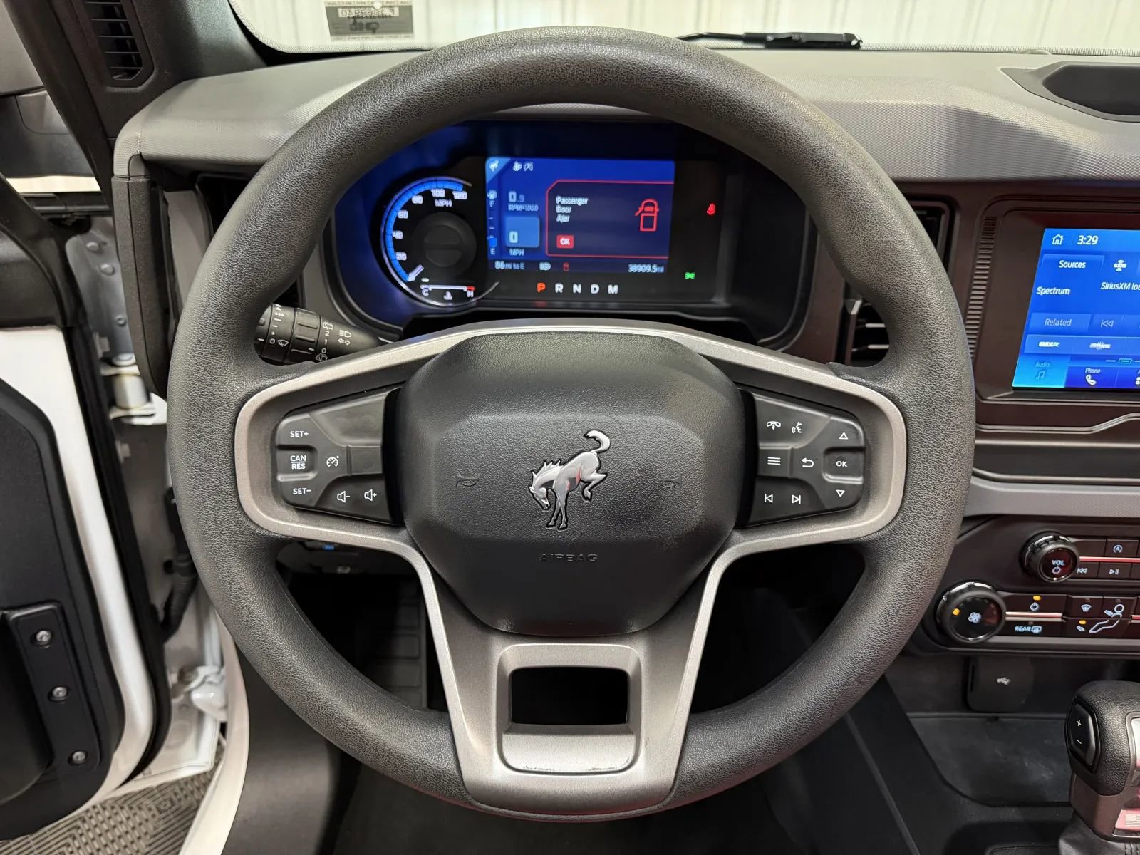 Used 2023 Ford Bronco 4-Door AWD/4WD image 25